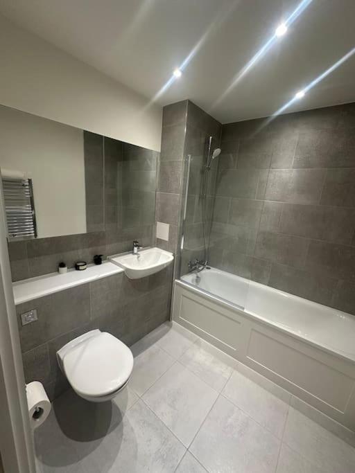 Luxury 2 Bed * Londra